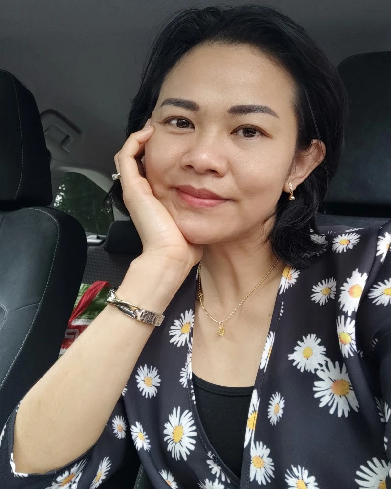 Joy - Immobilienmaklerin mit Spezialisierung auf Chiang Mai Riverside Condo